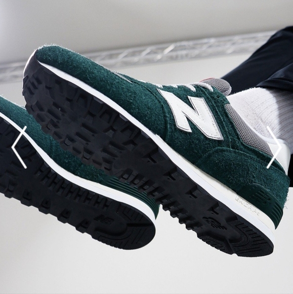 New Balance 574 Trainers Nightwatch Green Gender Inclusive Men's 8 (Women's 9.5) - Picture 1 of 10